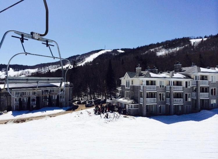 Condo Loft Ski In - Ski Out A Stoneham Exterior foto